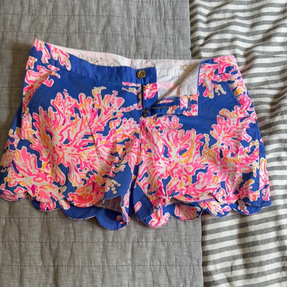 Lilly Pulitzer the buttercup short 5in inseam.